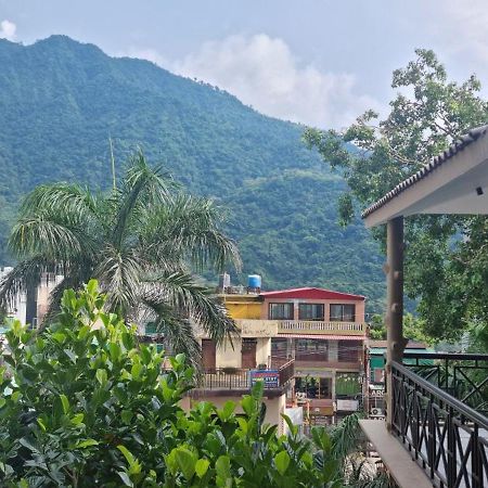 Praana Wellness Resort By Around Stays Rishīkesh Extérieur photo