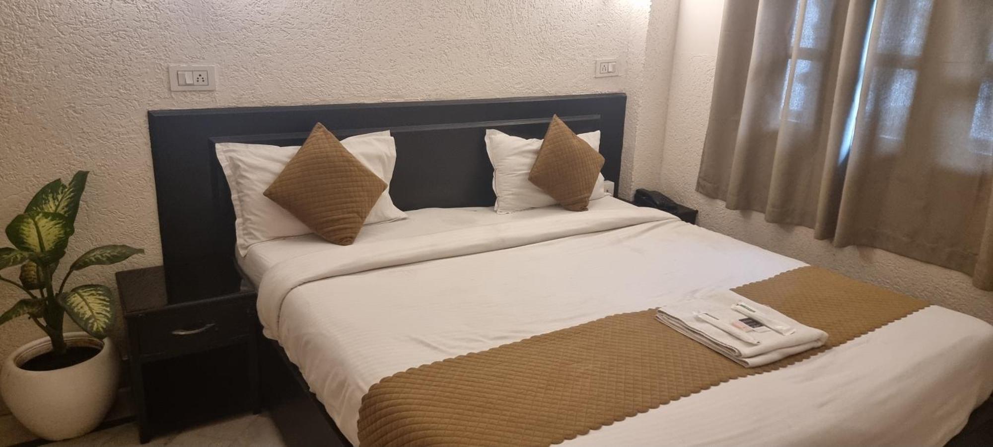 Praana Wellness Resort By Around Stays Rishīkesh Extérieur photo