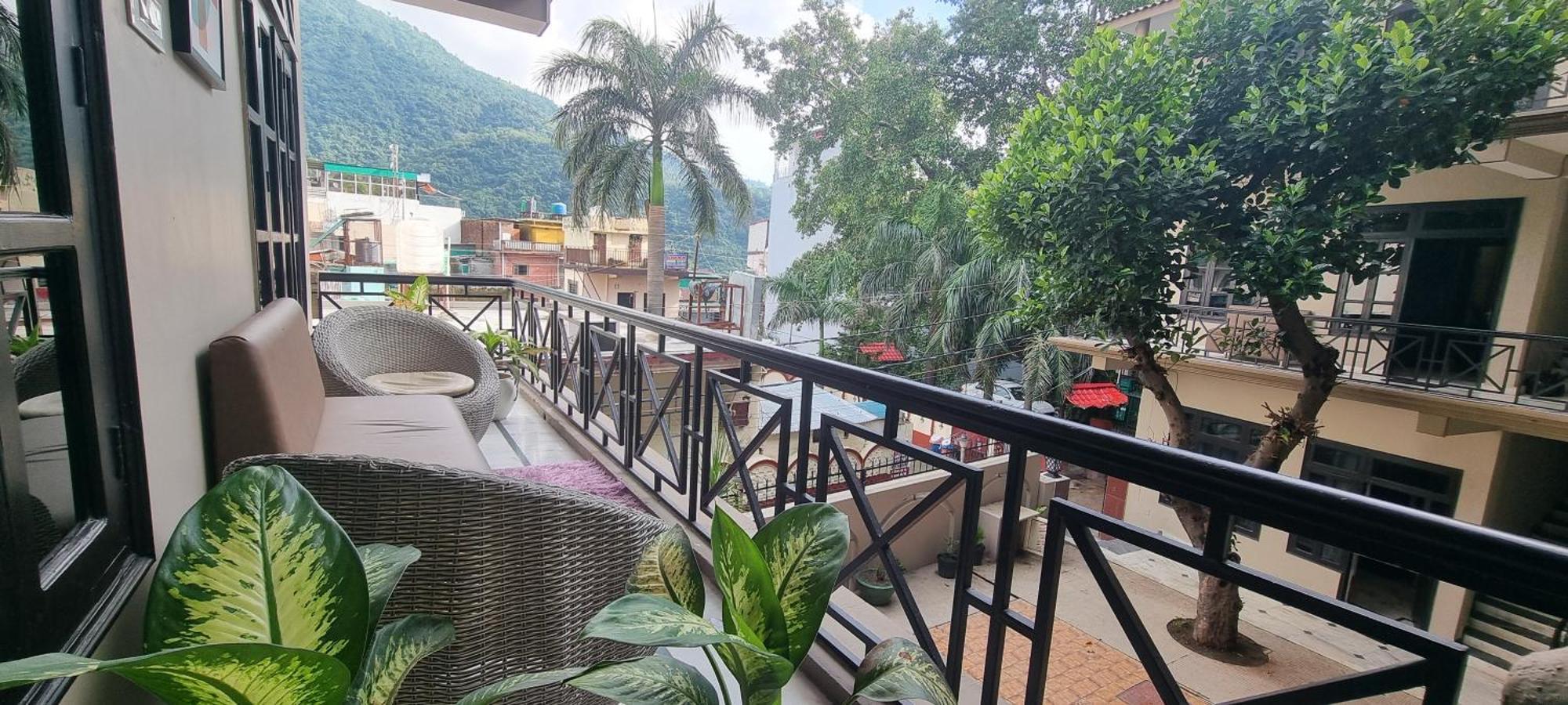 Praana Wellness Resort By Around Stays Rishīkesh Extérieur photo