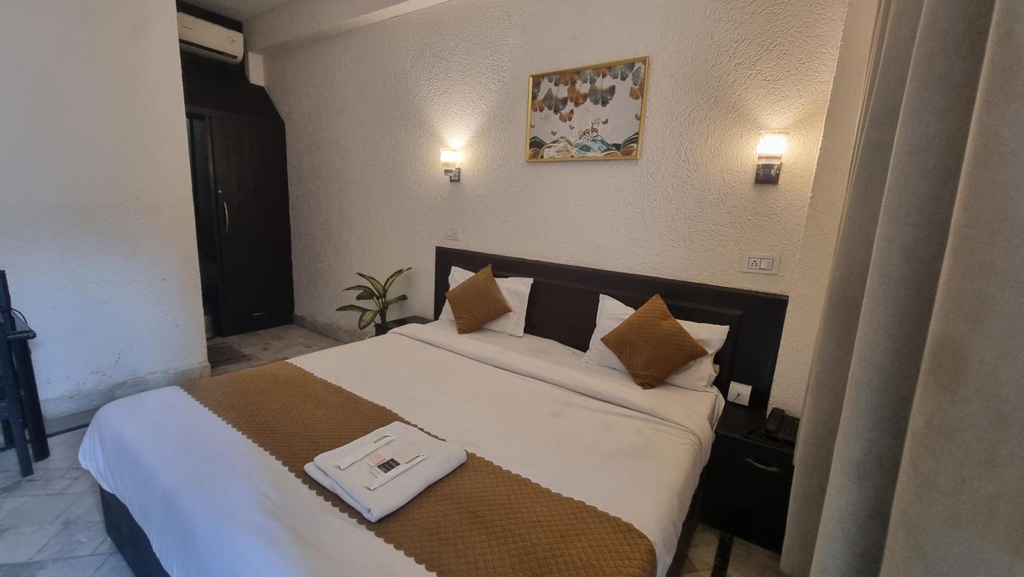 Praana Wellness Resort By Around Stays Rishīkesh Extérieur photo