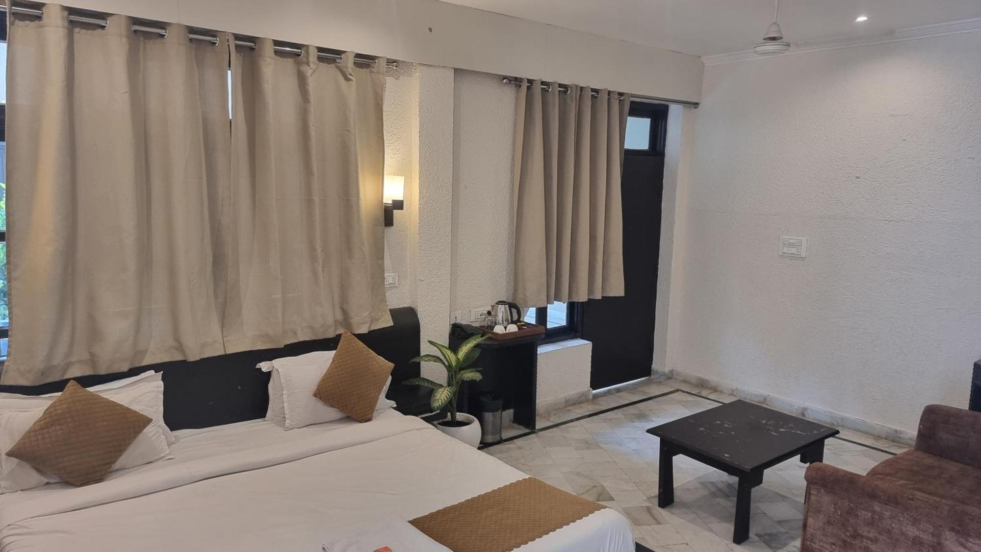 Praana Wellness Resort By Around Stays Rishīkesh Extérieur photo