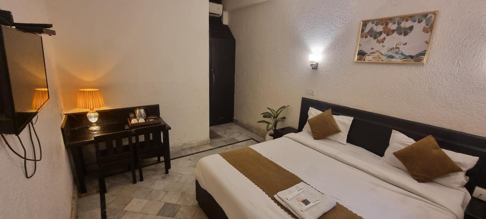 Praana Wellness Resort By Around Stays Rishīkesh Extérieur photo