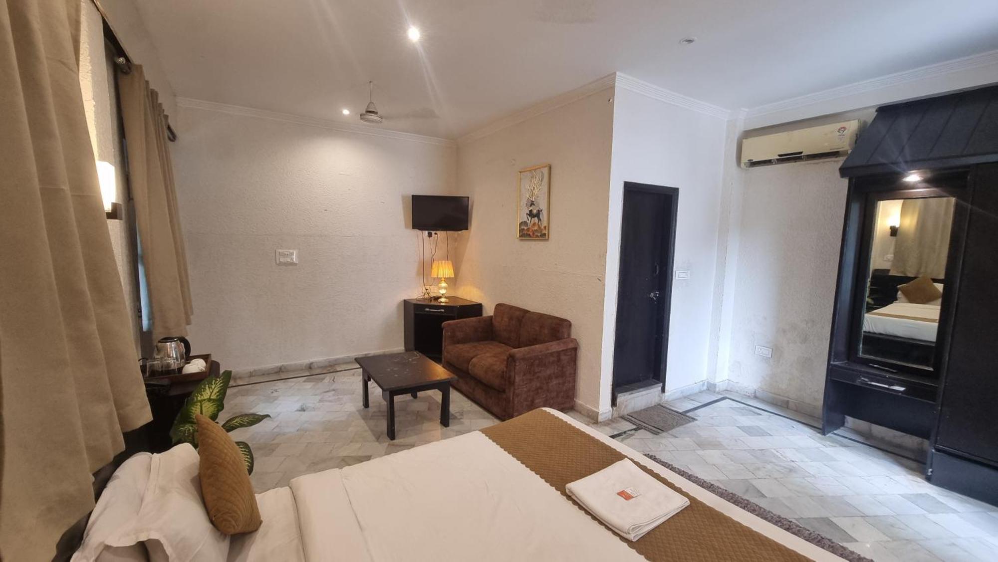 Praana Wellness Resort By Around Stays Rishīkesh Extérieur photo