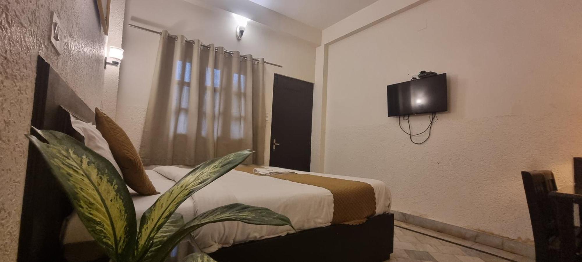 Praana Wellness Resort By Around Stays Rishīkesh Extérieur photo