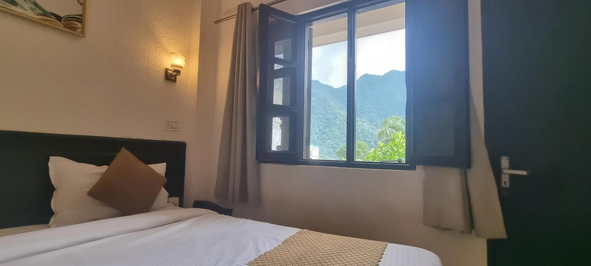 Praana Wellness Resort By Around Stays Rishīkesh Extérieur photo